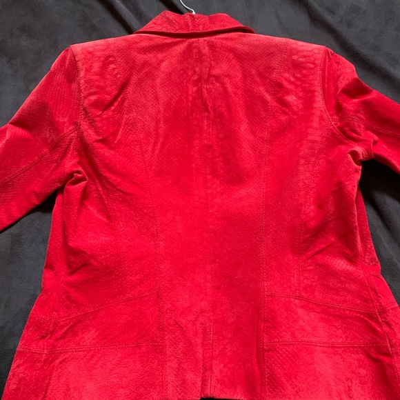 Red jacket - Picture 3 of 3